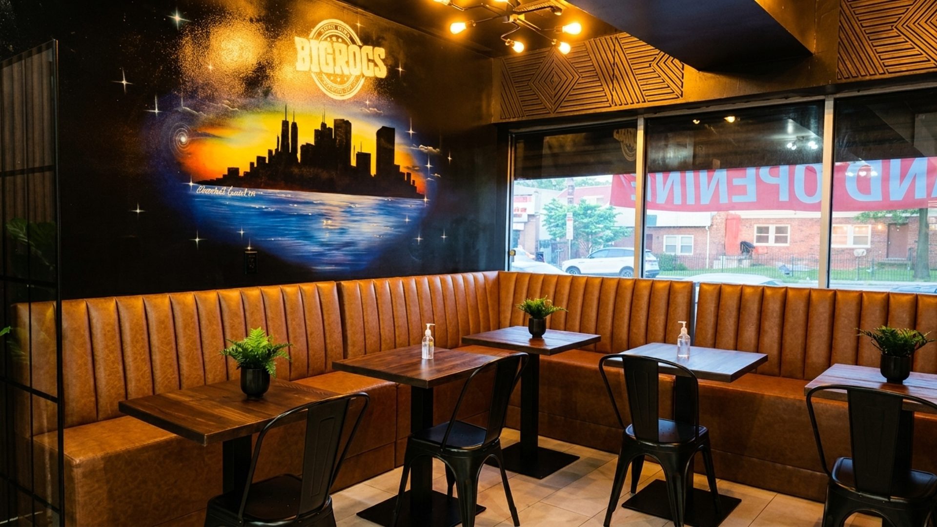 Inside Big Roc's